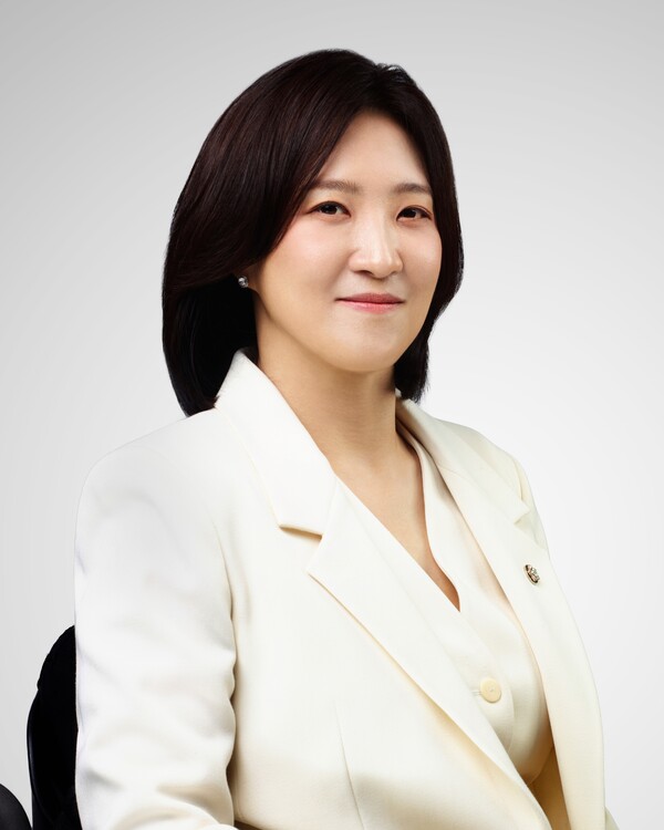 uploaded_6a9115fb9c4e5.jpg
